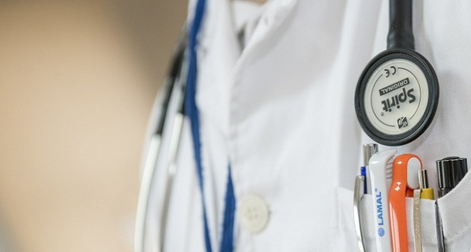 Santé : 53% des médecins sont concentrés dans trois régions.