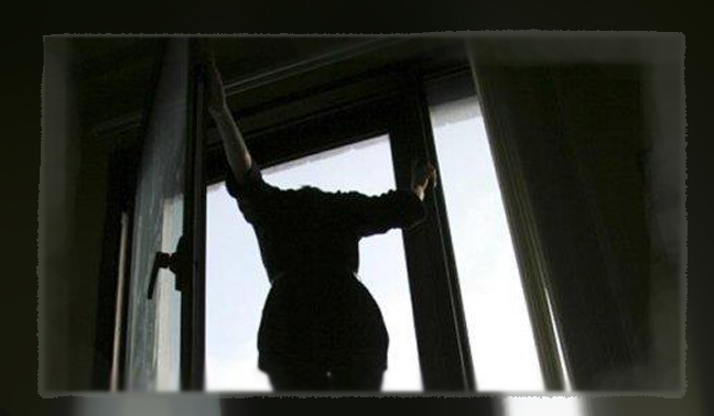 Boukhalf Une jeune fille se jette du 3ème étage