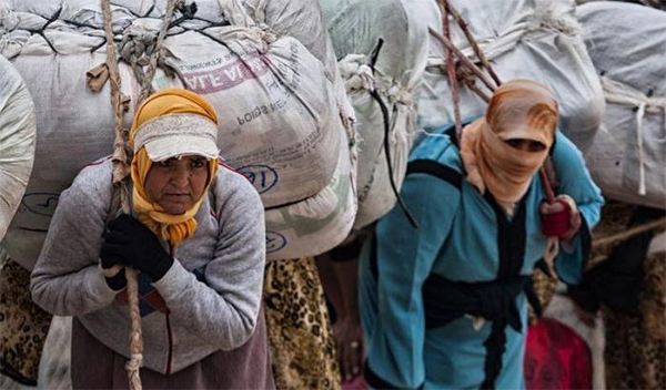 Tarajal 2 : le passage de la mort Souad, une jeune «femme-mulet» piétinée par la foule