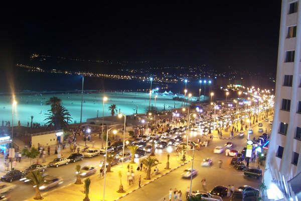 Corniche de Tanger, Campagne contre le commerce ambulant