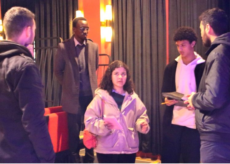 DEUX JEUNES ELEVES EN STAGE D’OBSERVATION AU JOURNAL DE TANGER