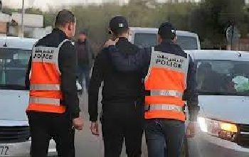 Arrestation de groupe d’agresseur utilisant une fille comme appât