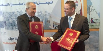 Le ministre de l’Éducation signe une convention pour intégrer des sports nautiques dans les écoles à Tanger