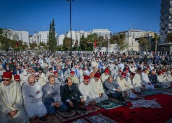 Afflux de fidèles à l’espace de prière syrienne de Tanger pour les prières de l’Aïd