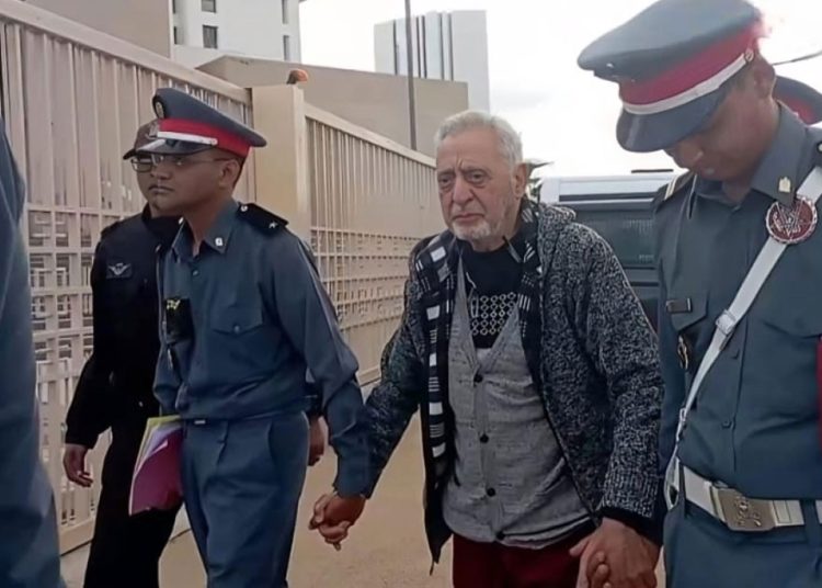 Mohamed Ziane entame une grève de la faim pour dénoncer sa détention prolongée